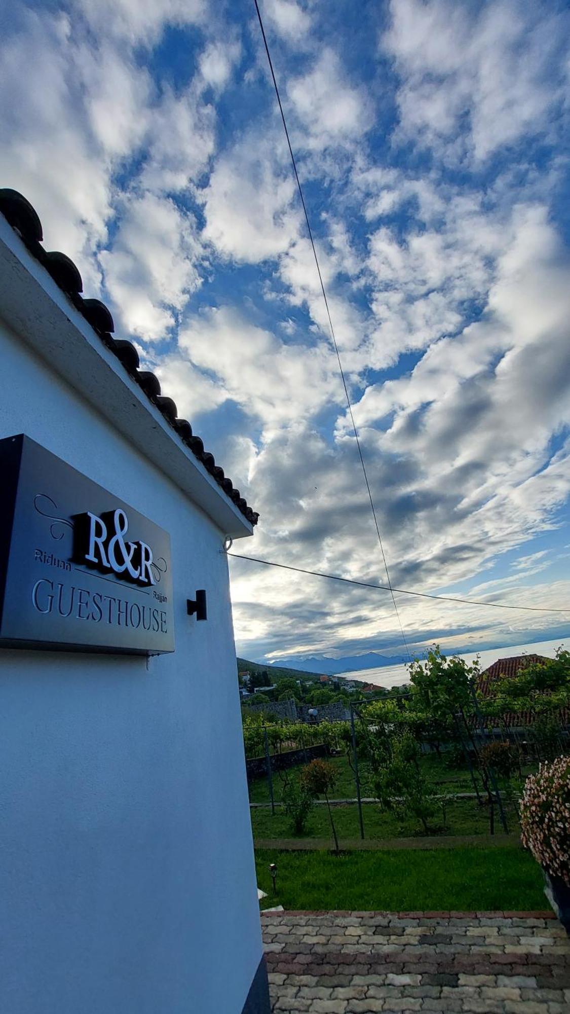 R&R Gesthouse Široka Exterior foto