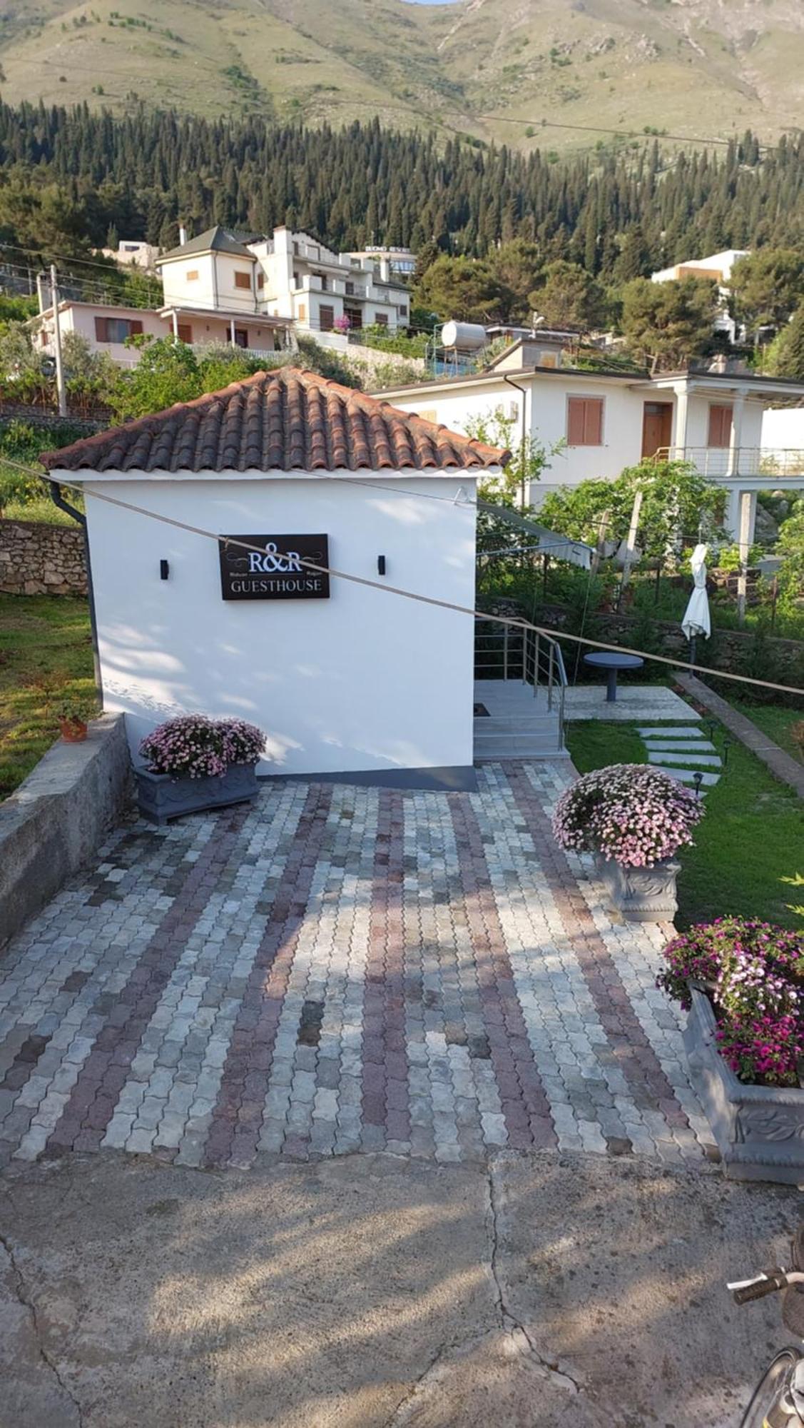 R&R Gesthouse Široka Exterior foto