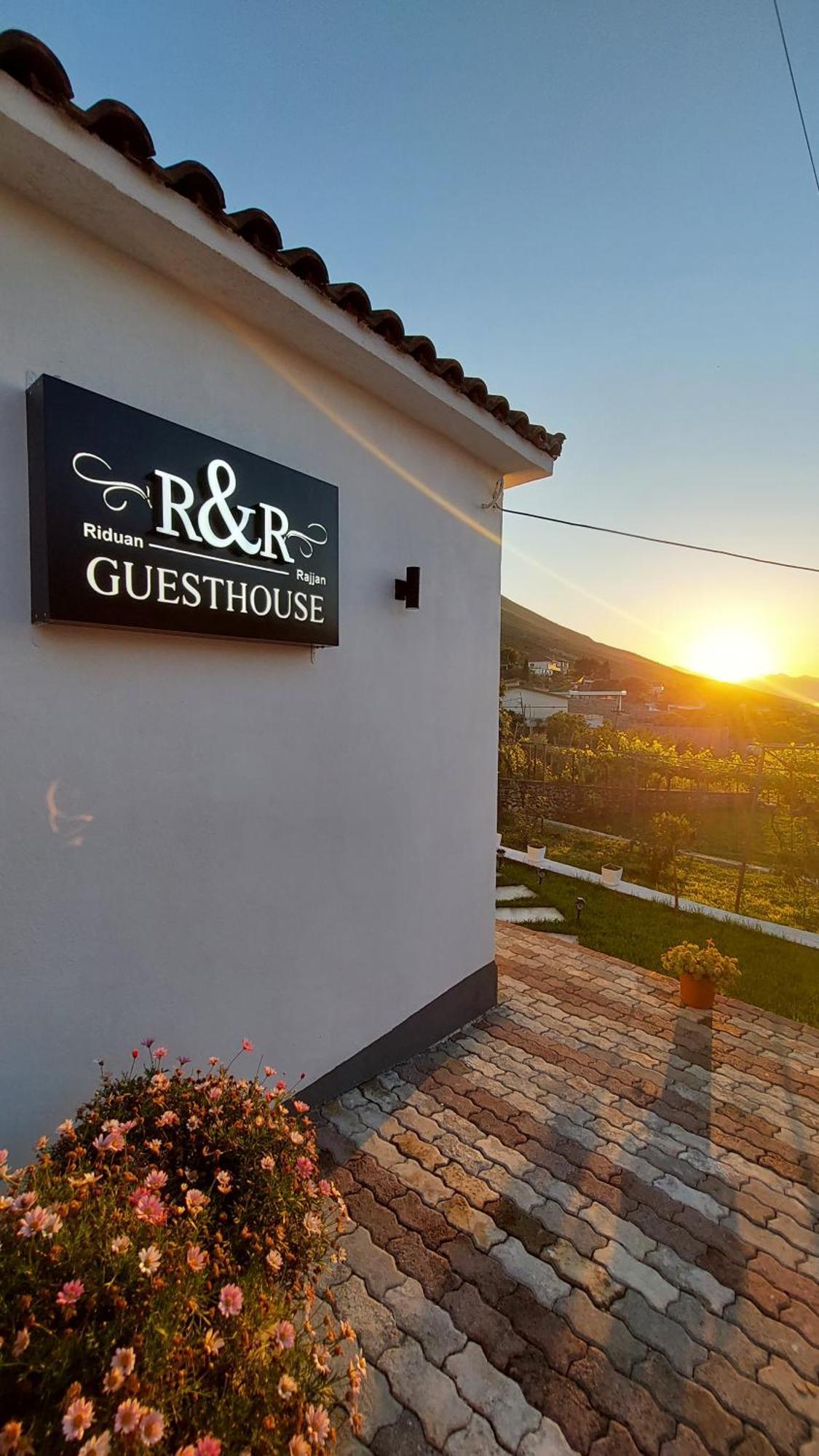 R&R Gesthouse Široka Exterior foto